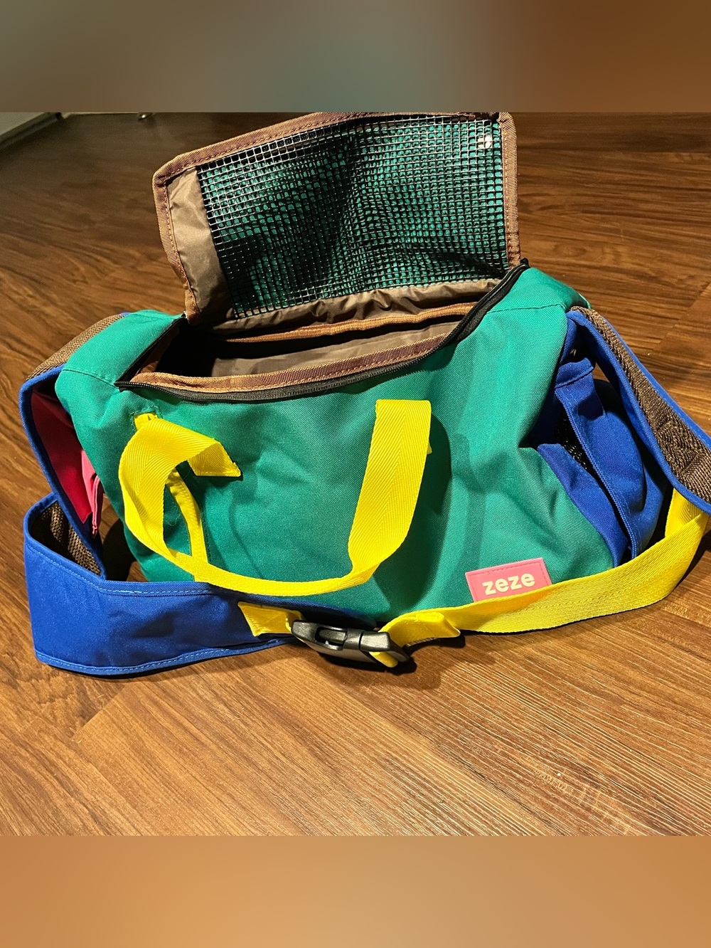 NWOT Dog/Cat travel Bag